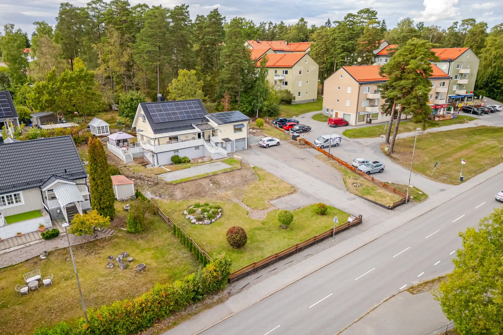 Bild 1 av 19 på Källtorpsvägen 79