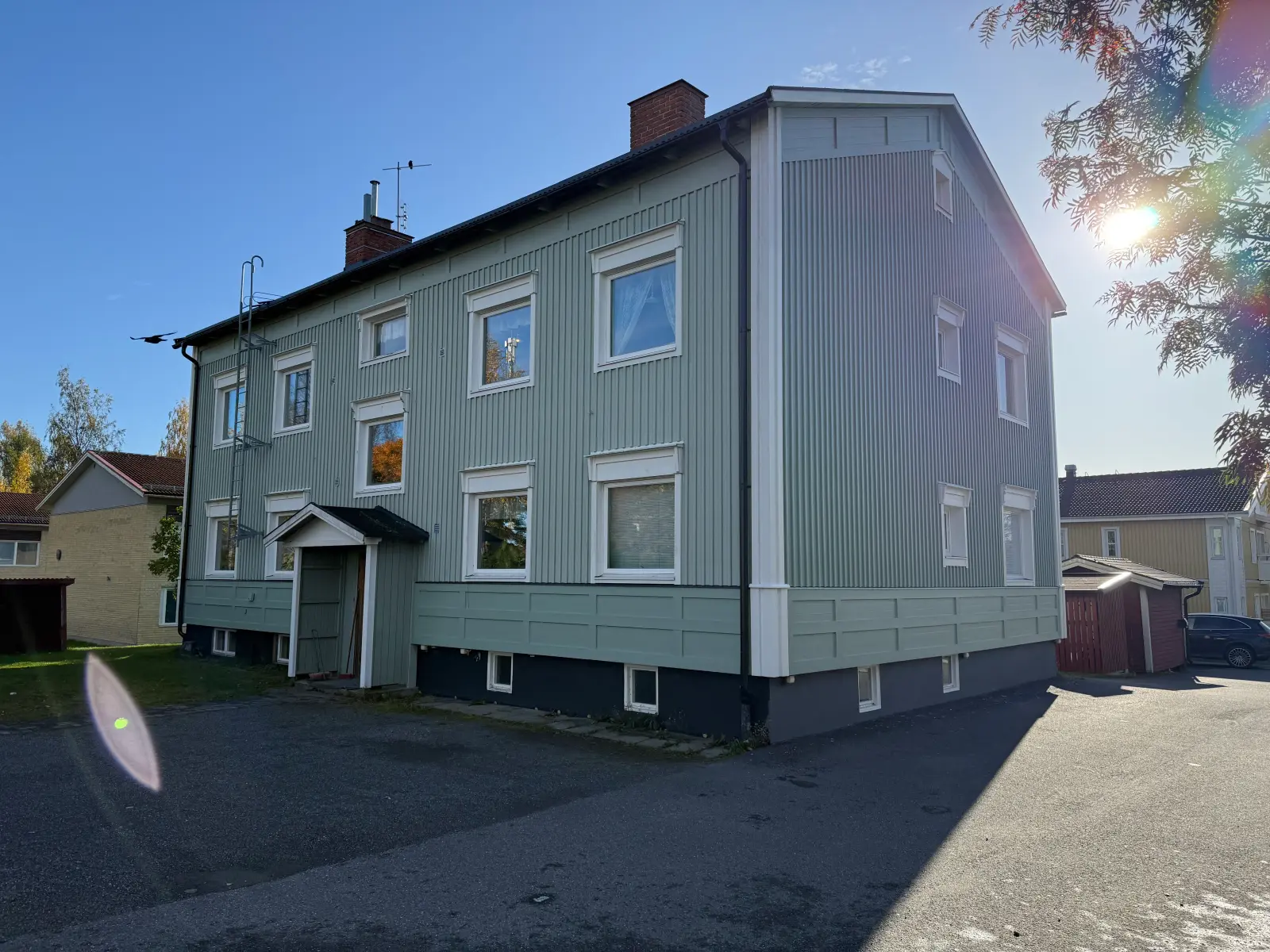 Image 1 of 1 of Backenvägen