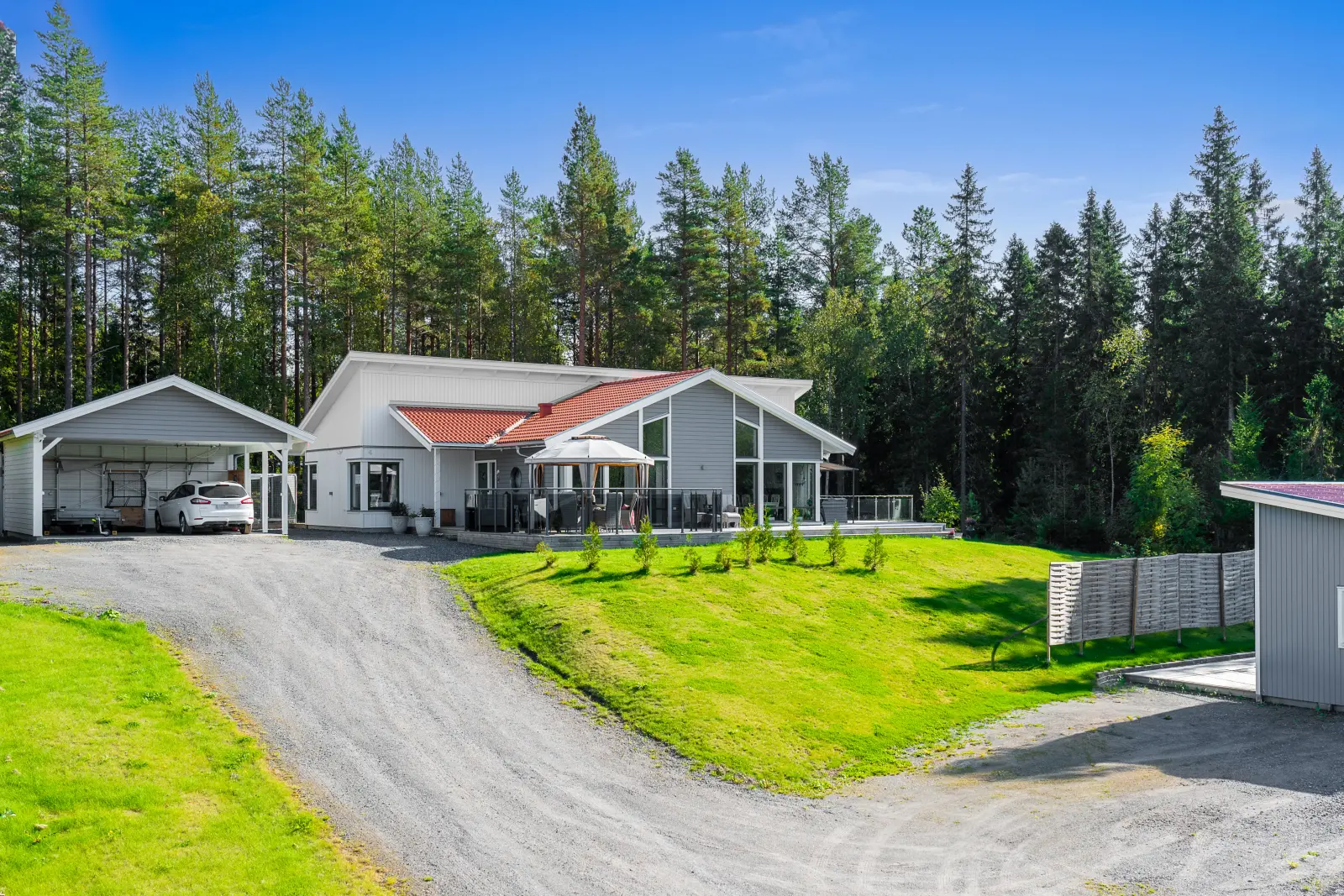 Image 1 of 1 of Sälstigen