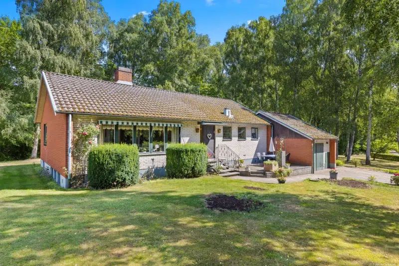 House, 6 rooms, 116 m² in Sjöbo