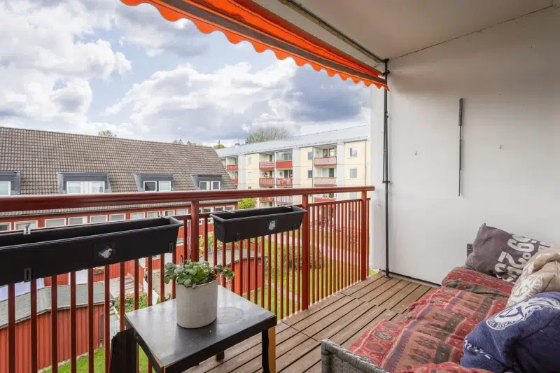 Lägenhet, 1 rum, 45 m² i Rotebro