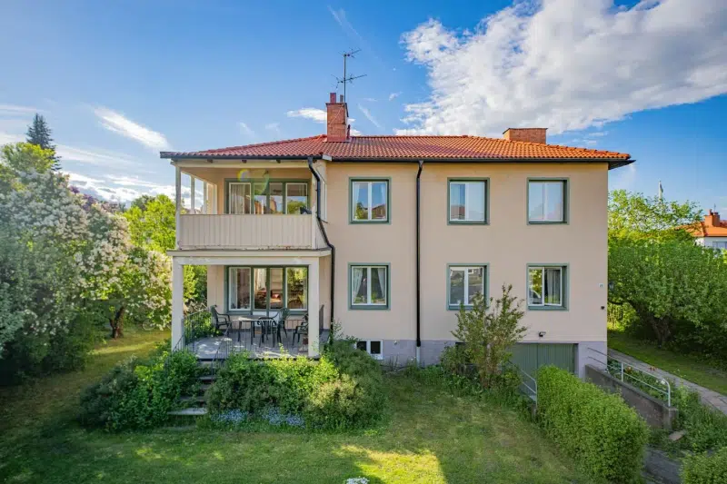 House, 8 rooms, 223 m² in Kåbo