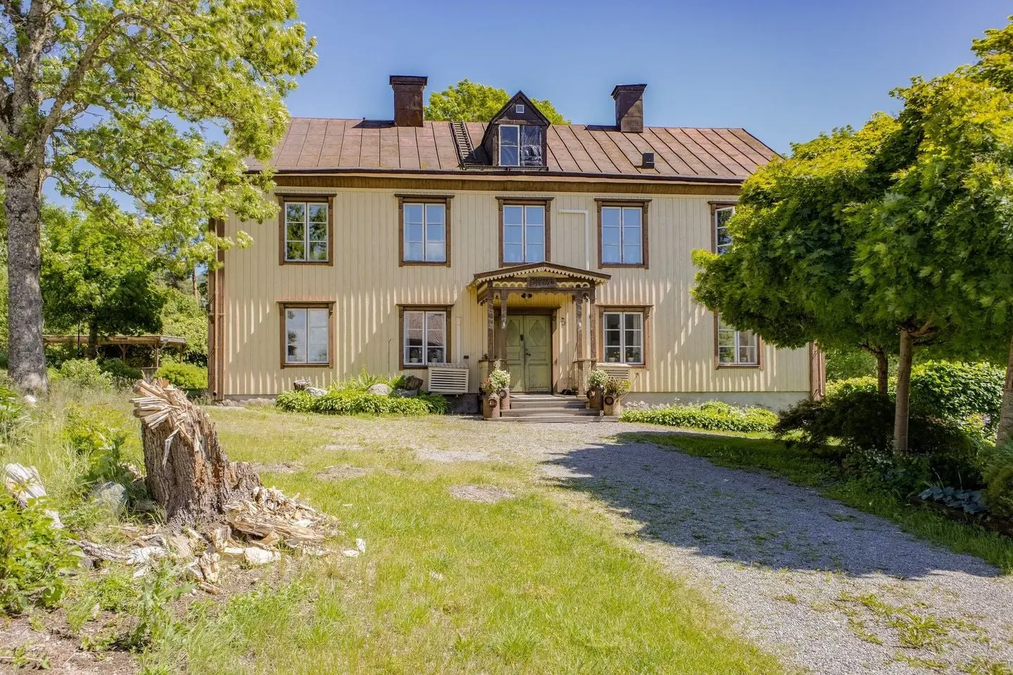 Bild 1 av 66 på Litslenaby 3