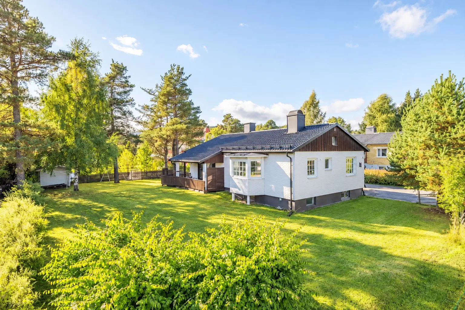 Bild 1 av 41 på Ekorrvägen 3
