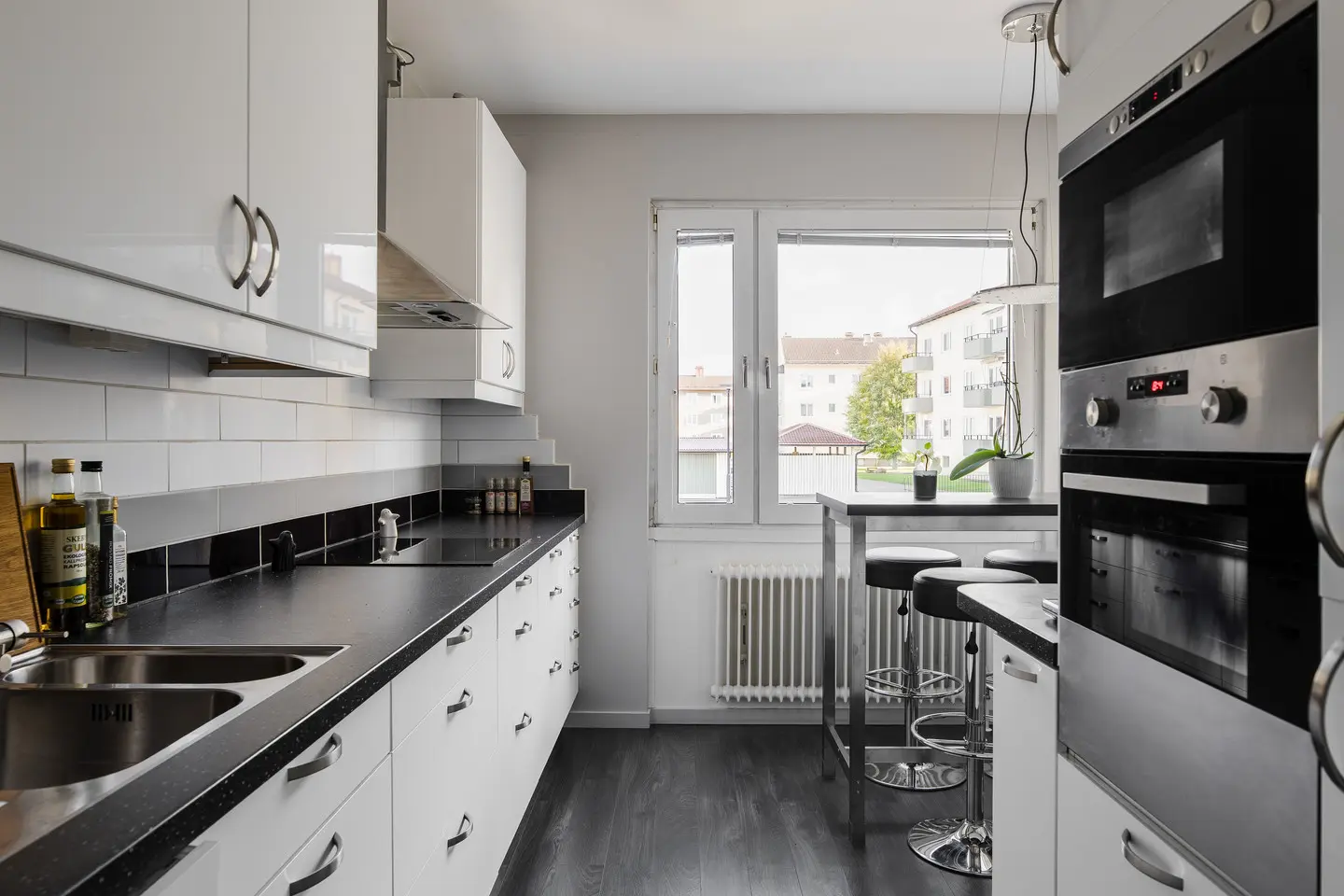 Image 1 of 18 of Prostgatan 3A