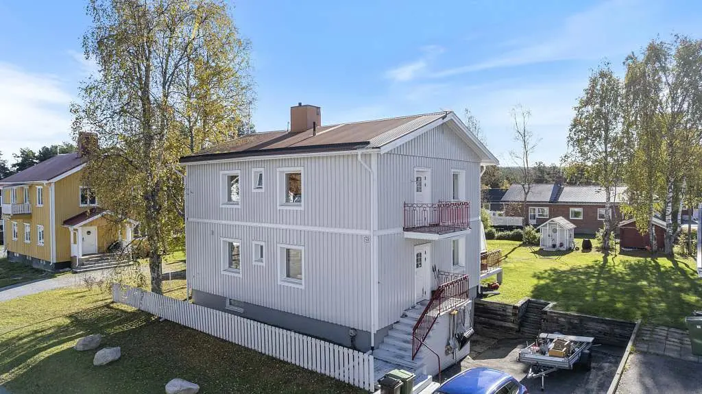 Bild 1 av 31 på Åsgatan 10