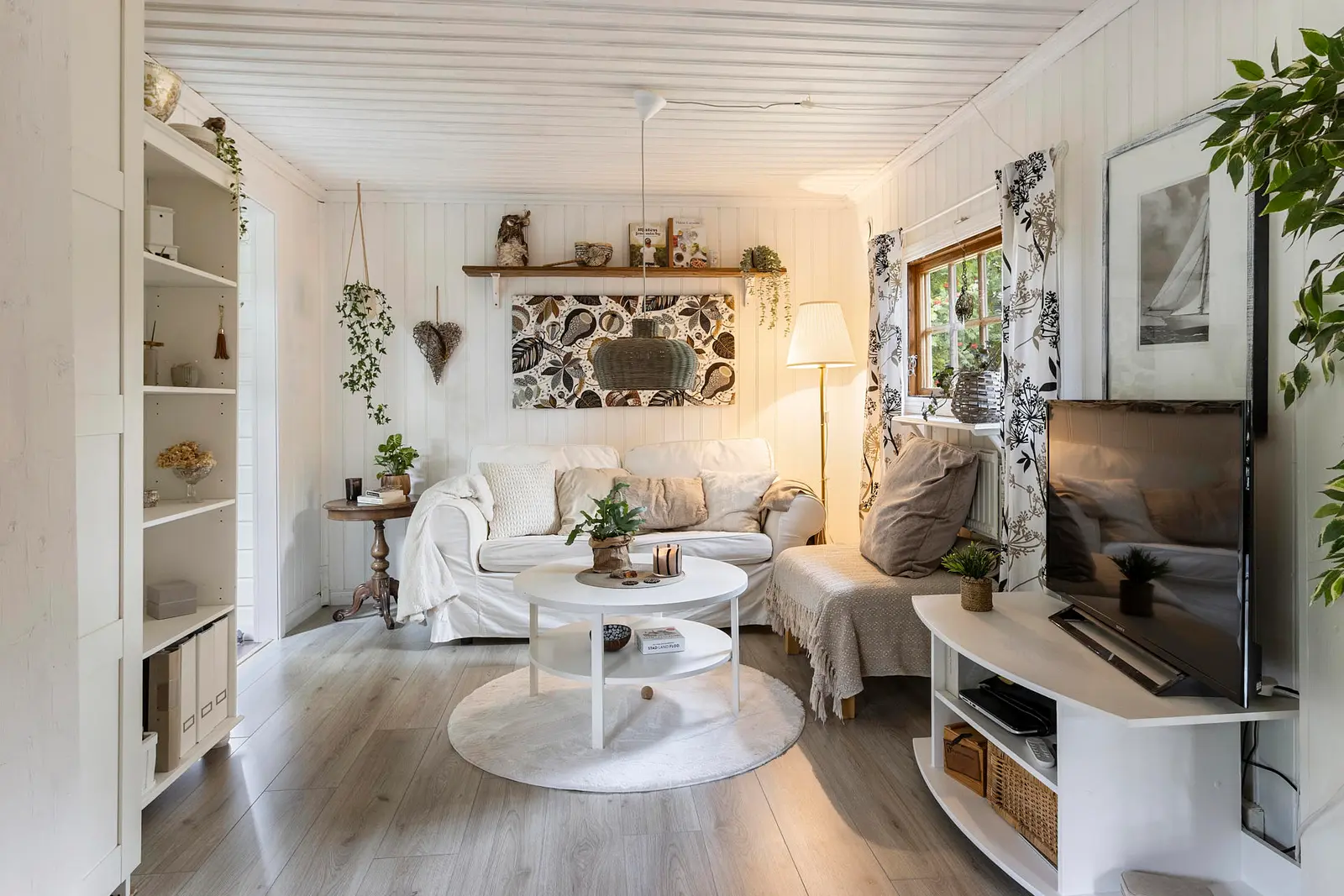 Bild 1 av 41 på Ugglestigen