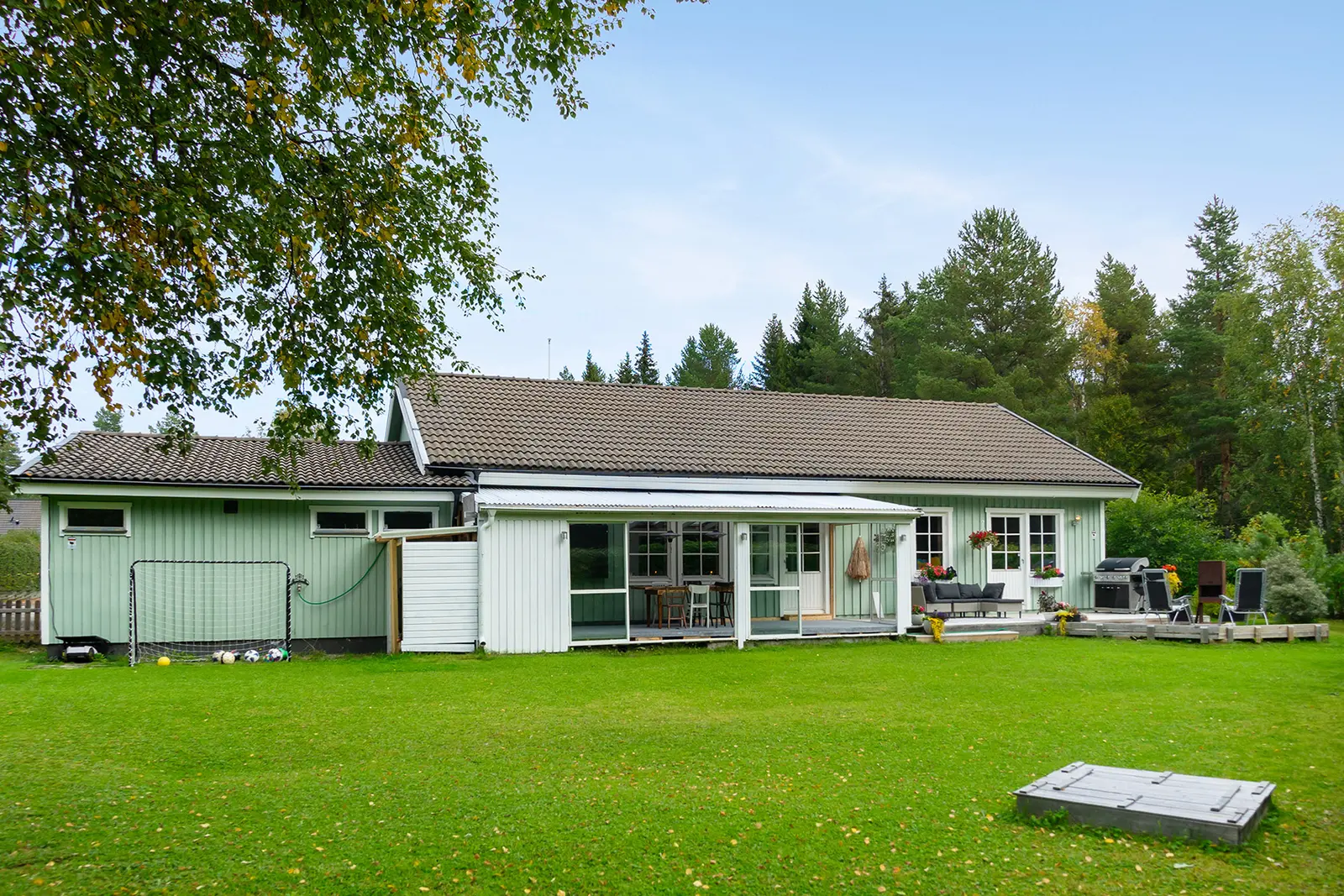 Image 1 of 11 of Rotvägen 15
