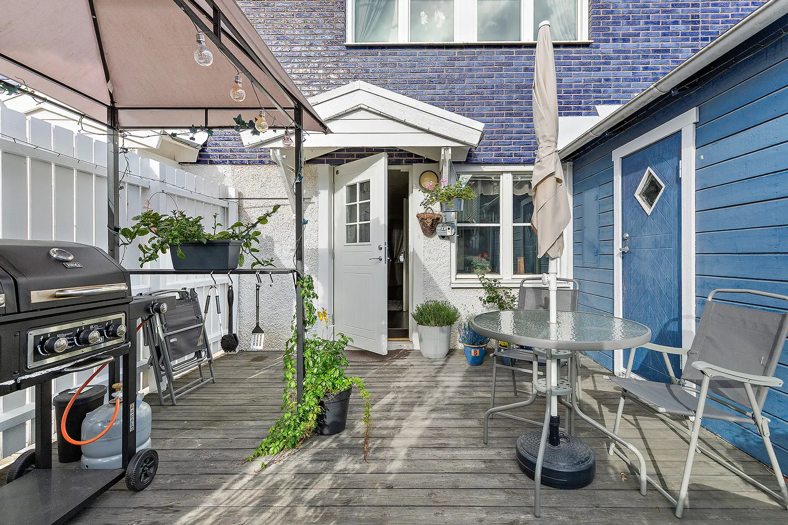 Bild 1 av 32 på Sadelgatan 152
