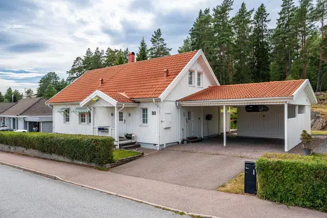 House, 7 rooms, 156 m² in Knivsta
