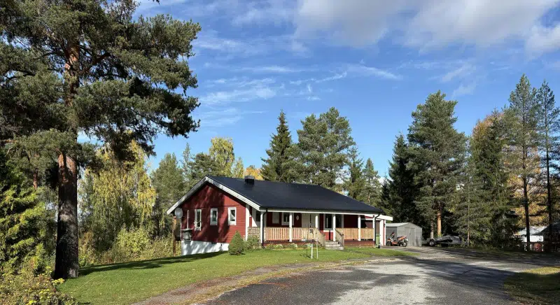 Villa, 6 rum, 159 m² i Hällnäs