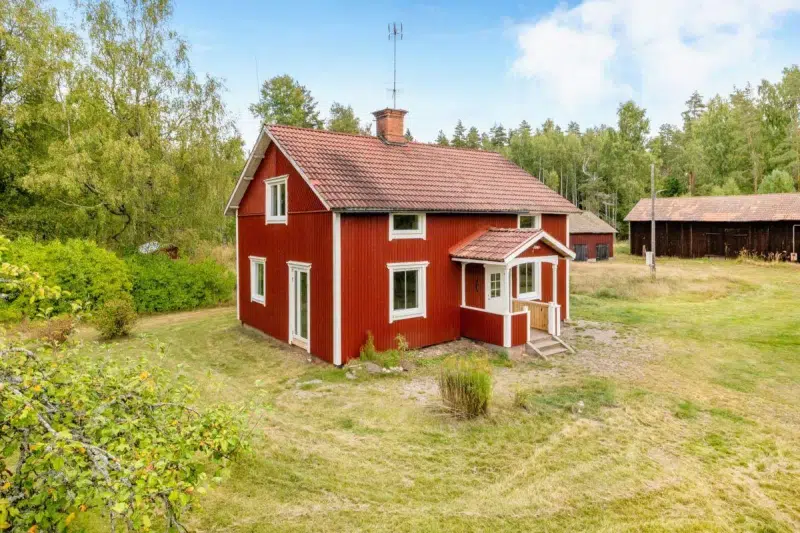Gård, 4 rum, 80 m² i Heby