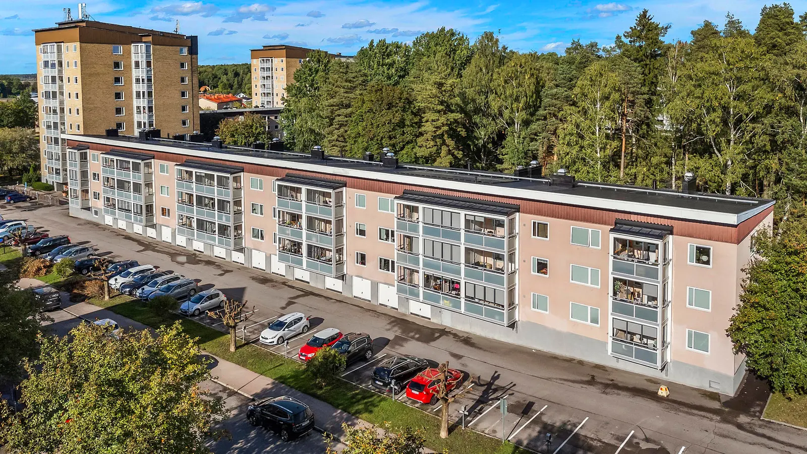 Bild 1 av 23 på Hagavägen