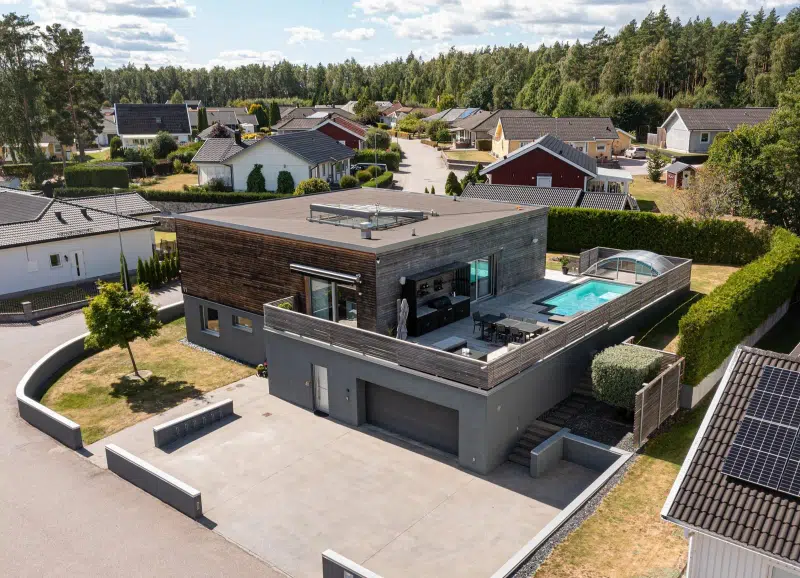 House, 7 rooms, 250 m² in Ullvibackar