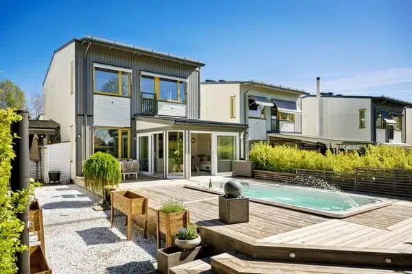 Villa, 66 rum, 143 m² i Gribbylund