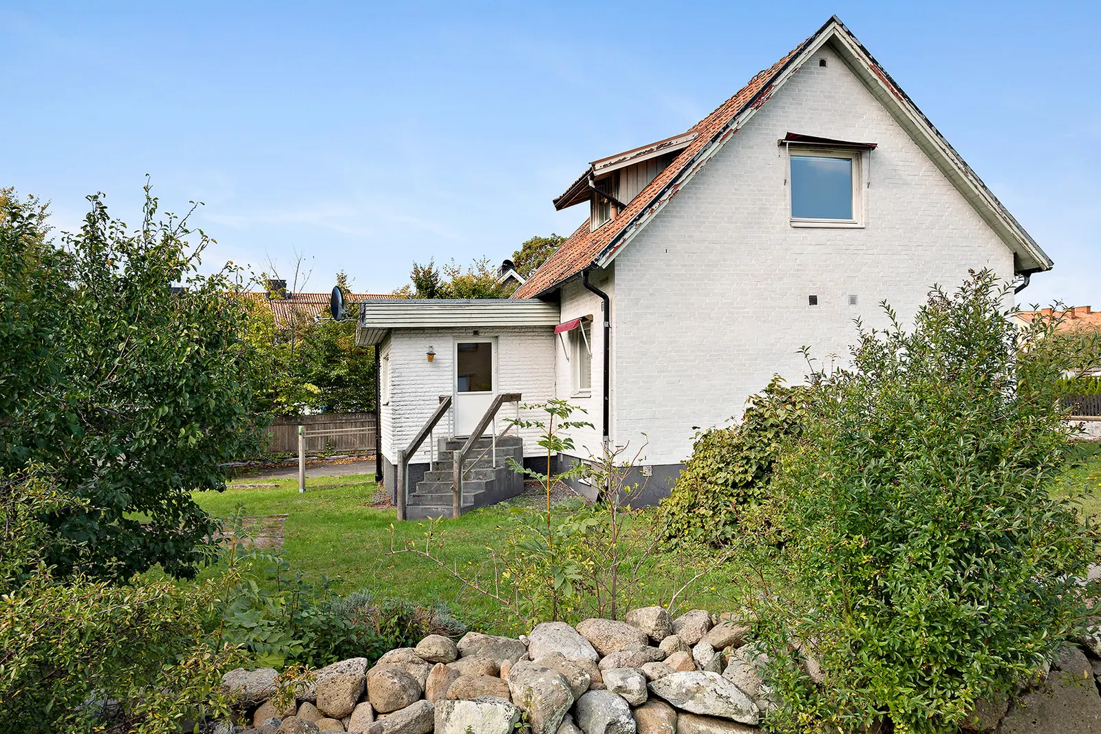 Image 1 of 18 of Valjevägen 18