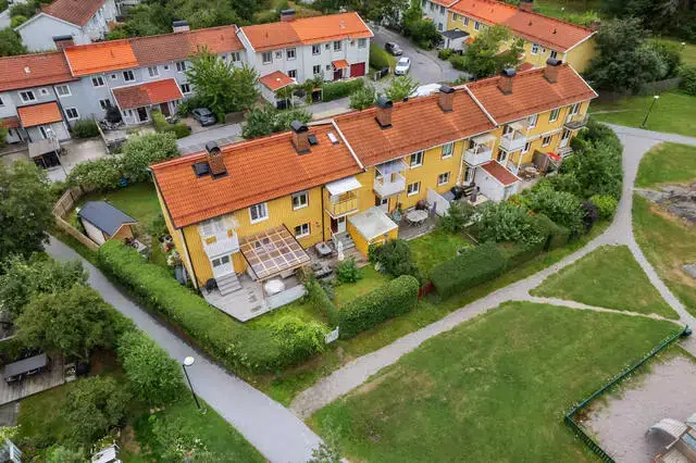 Semi-detached/terraced, 5 rooms, 90 m² in Bagarmossen