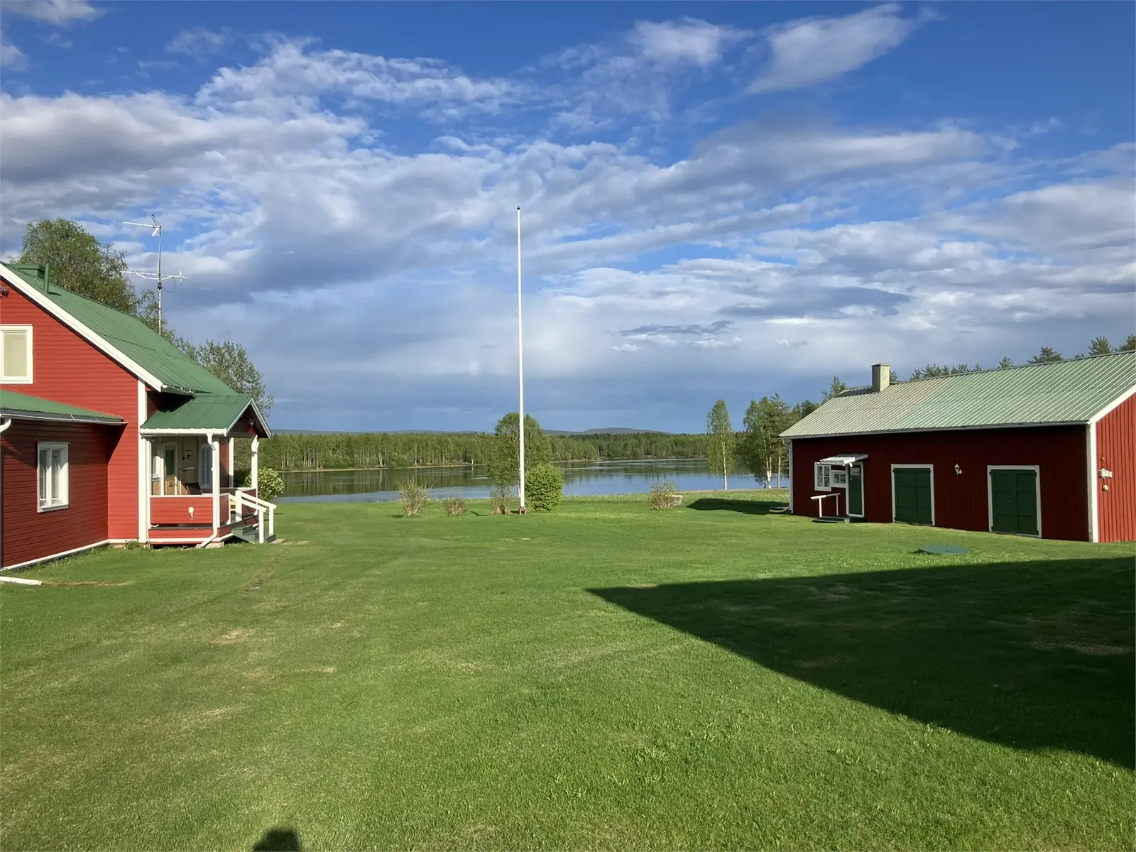 Bild 1 av 7 på Neistenkangasvägen 69A