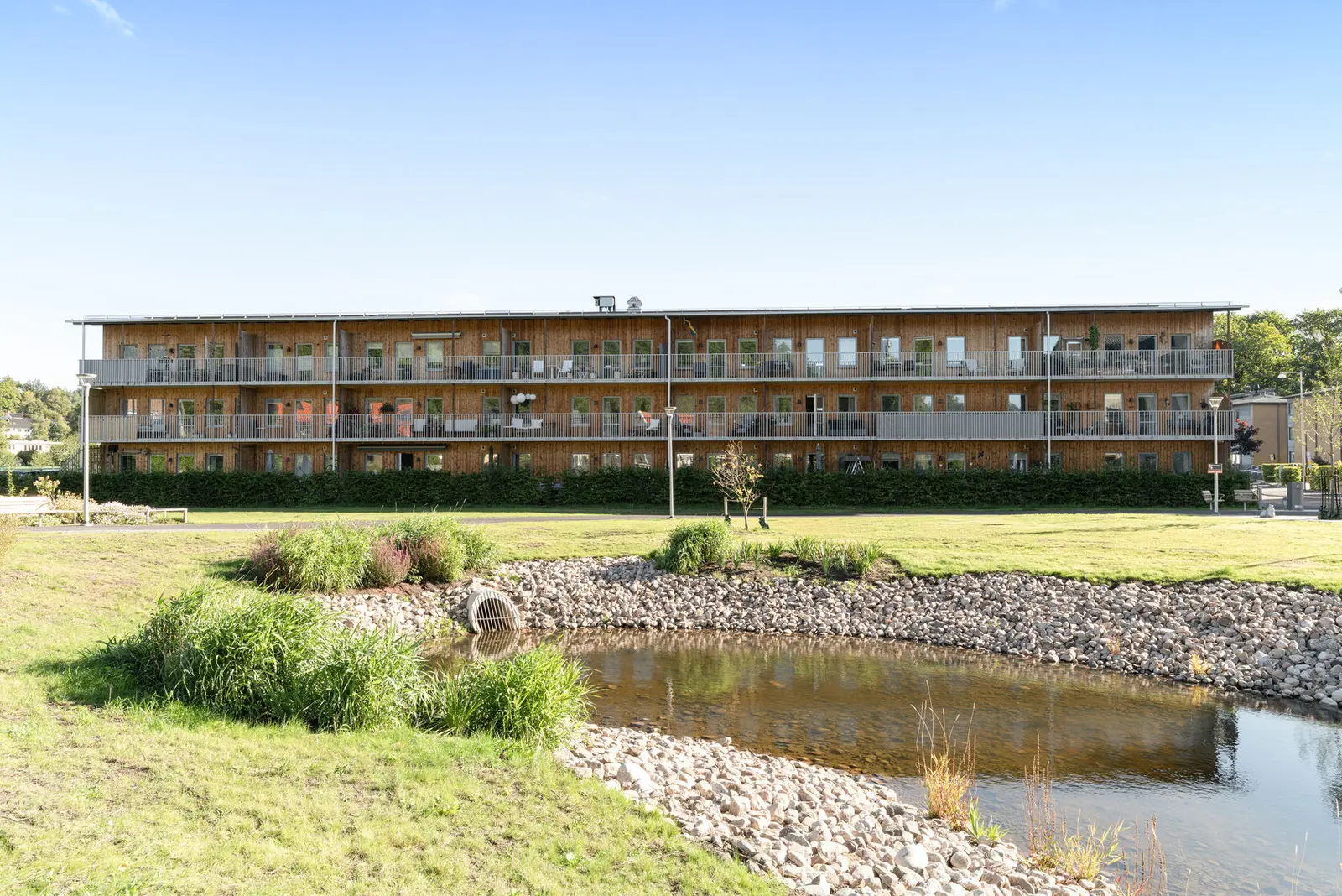 Bild 1 av 32 på Brattåsvägen 9