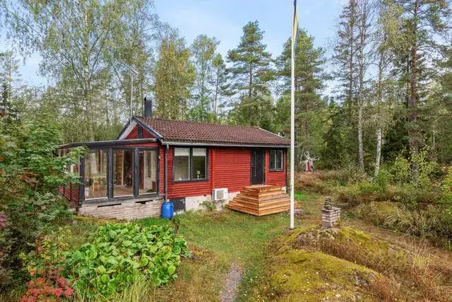 Holiday home, 3 rooms, 44 m² in Hallstavik