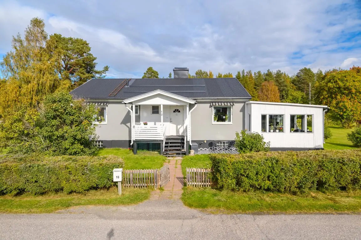 Bild 1 av 41 på Linjevägen 10