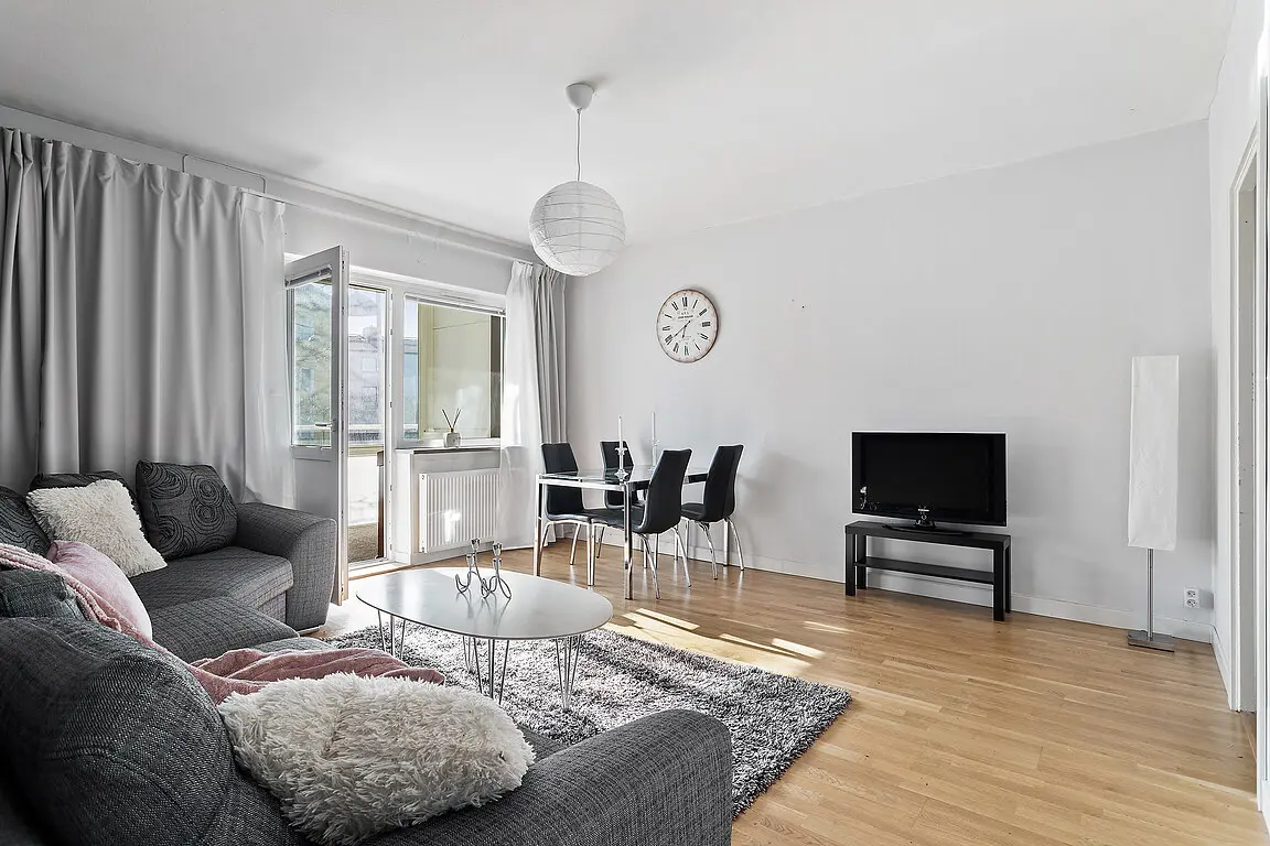 Bild 1 av 25 på Carlavägen