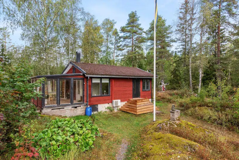 Holiday home, 2 rooms, 44 m² in Hallstavik