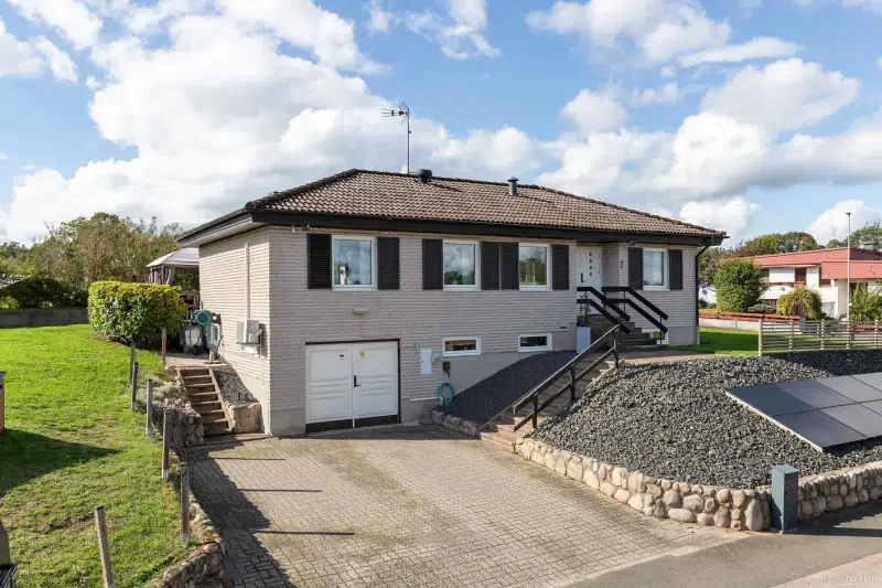 House, 6 rooms, 122 m² in Knislinge