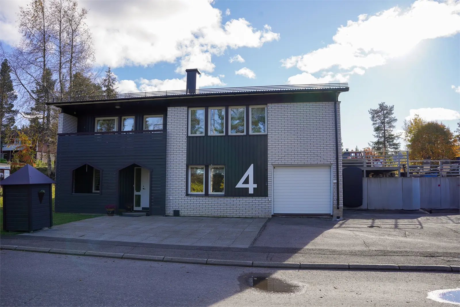 Image 1 of 31 of Ringelvägen 4