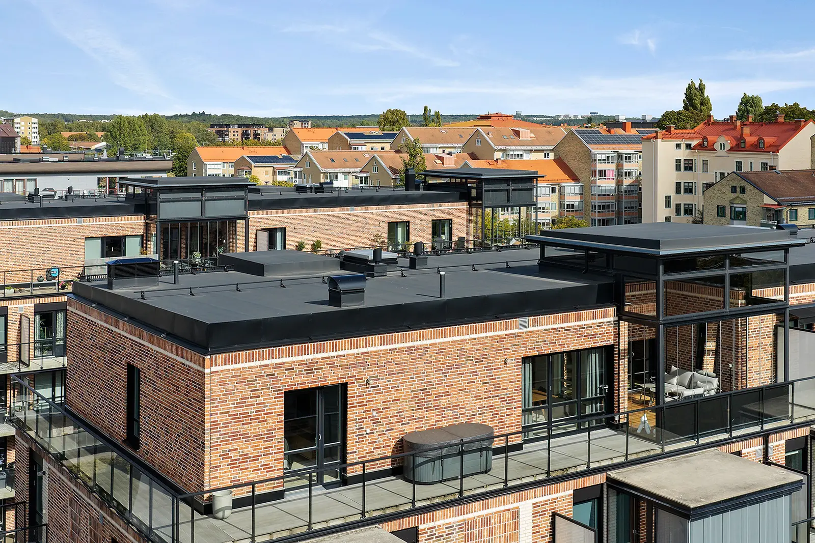 Image 1 of 40 of Ahlmarksgatan 6 A