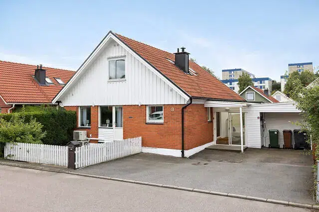 House, 5 rooms, 120 m² in Kungälv