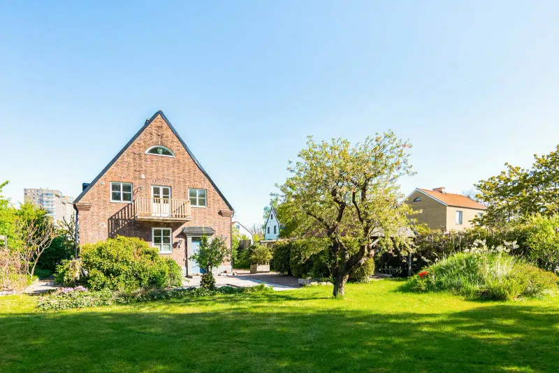 Villa, 12 rum, 290 m² i Miatorp