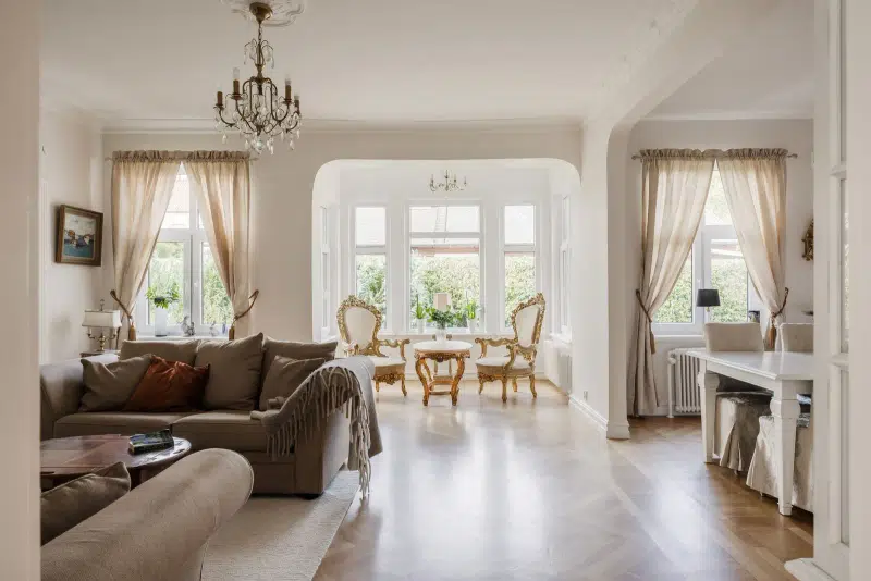 Villa, 10 rum, 211 m² i Solbacken