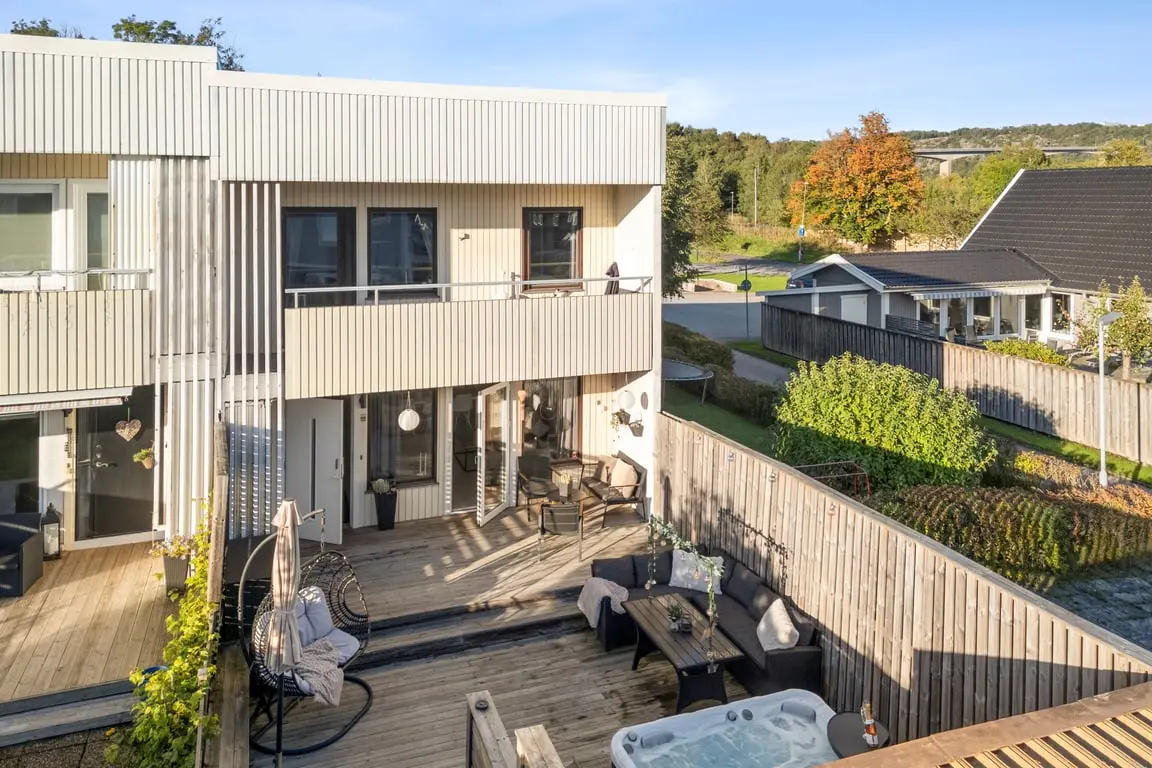 Bild 1 av 38 på Norra Ligården 42