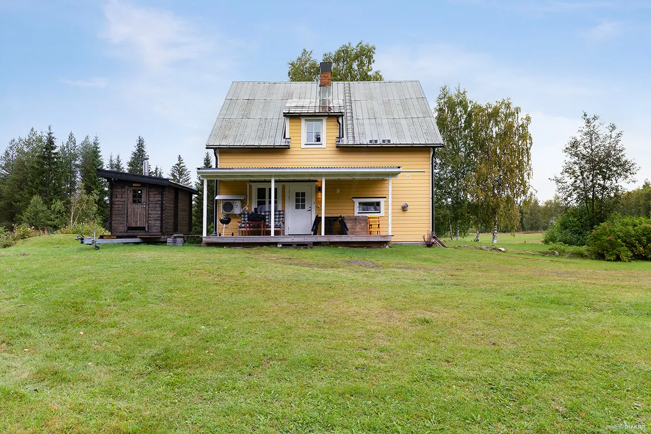 Image 1 of 25 of Västertåsjö 101