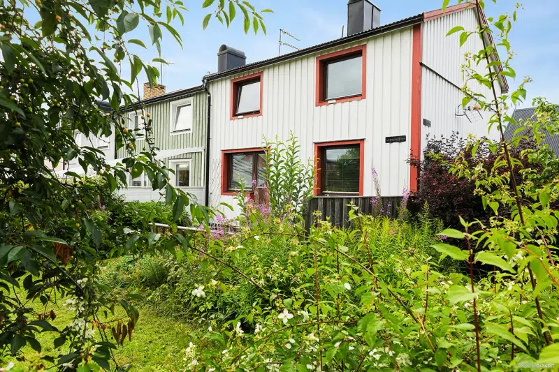 Semi-detached/terraced, 4 rooms, 98 m² in Strömsund