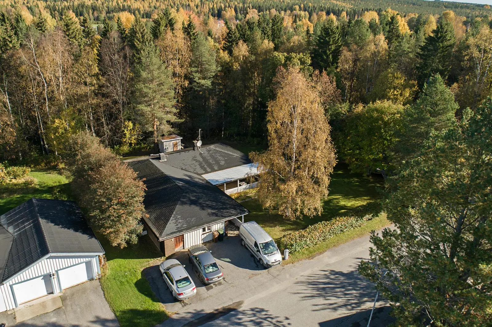 Bild 1 av 41 på Rågvägen 19