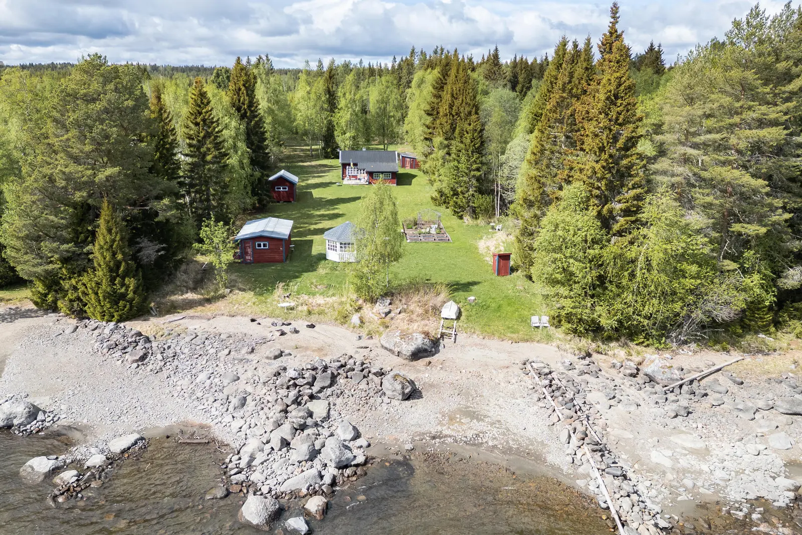 Bild 1 av 20 på Dillne