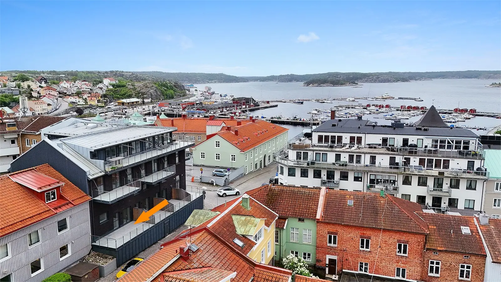Image 1 of 31 of Västra klevgatan