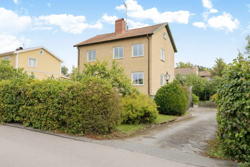 House, 6 rooms, 128 m² in Enköping