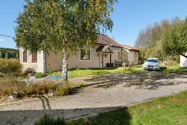 Villa, 6 rum, 95 m² i Bro