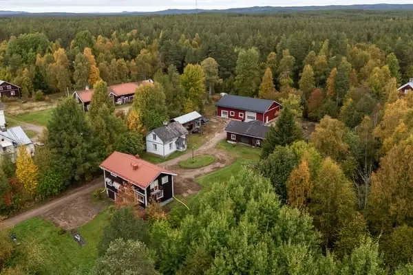 Bild 1 av 37 på Hansbellgården