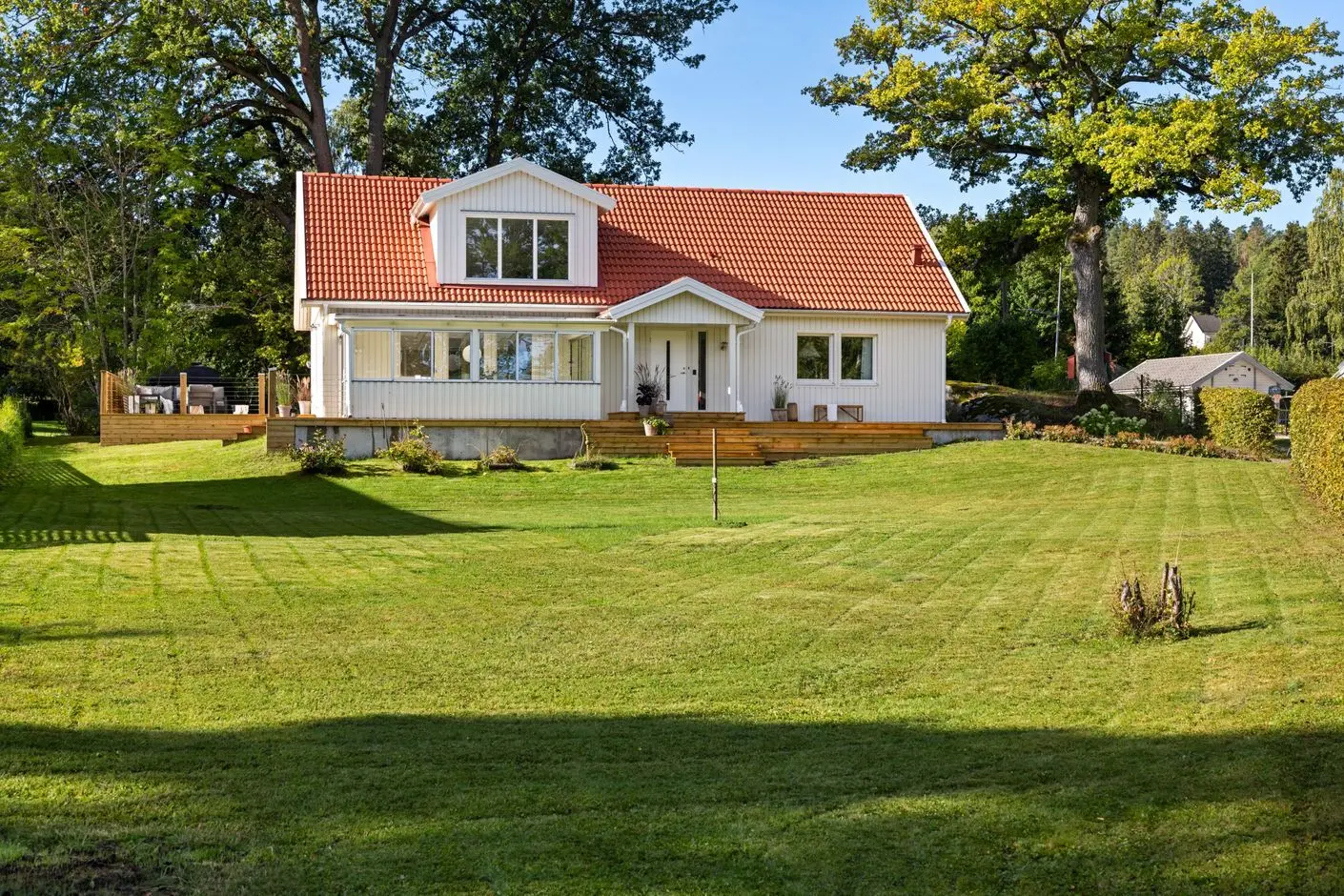 Image 1 of 41 of Strandallén 40
