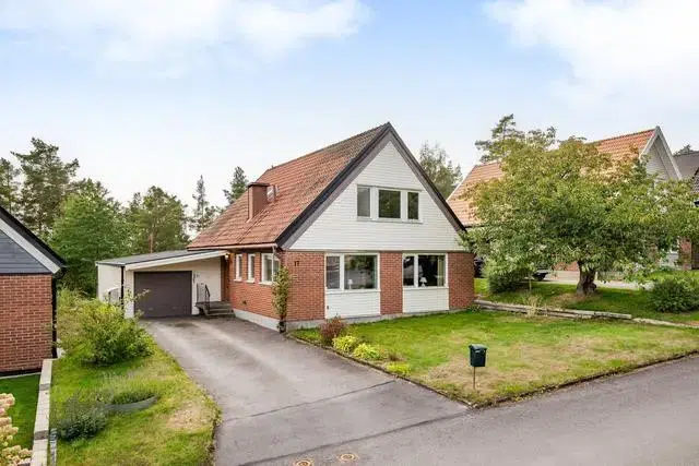 House, 5 rooms, 138 m² in Åby