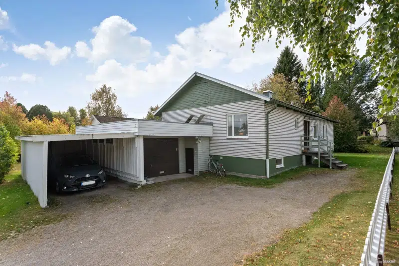 House, 4 rooms, 107 m² in Bollnäs