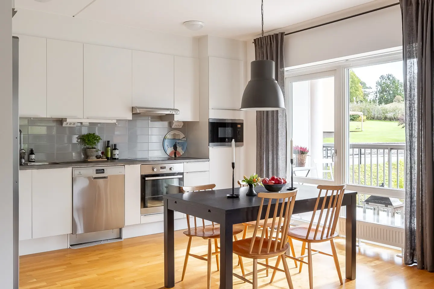 Bild 1 av 28 på Stenhuggargränd 1B