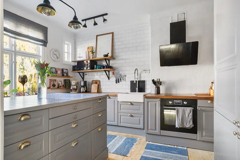 Apartment, 5 rooms, 108 m²