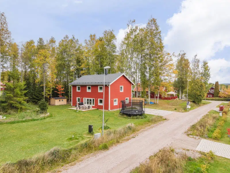 House, 5 rooms, 192 m² in Leksand
