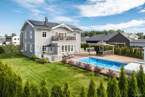 House, 6 rooms, 182 m² in Lindbacken