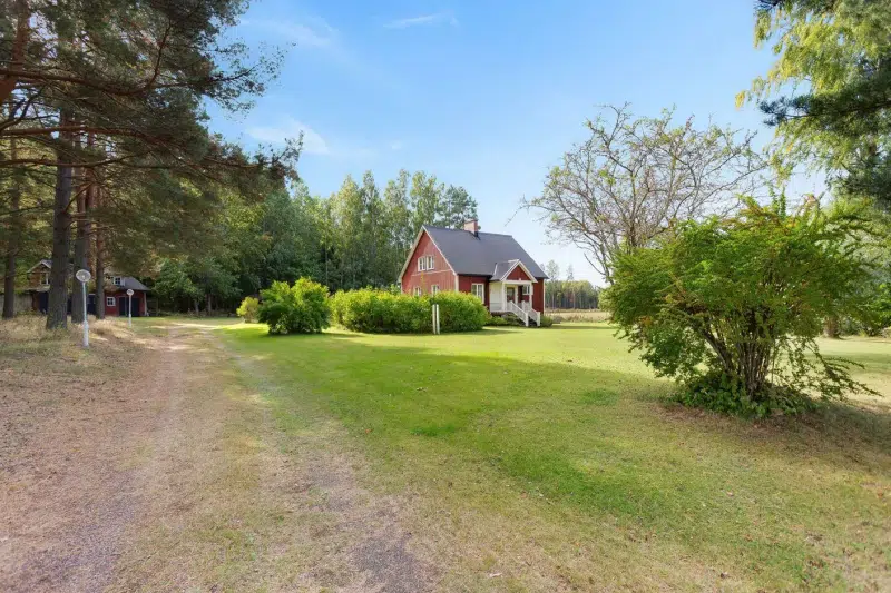 House, 4 rooms, 107 m² in Vålberg